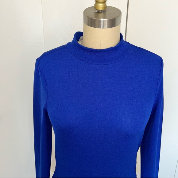 Venus Asymmetrical Bodycon Dress - Picture 4 of 11